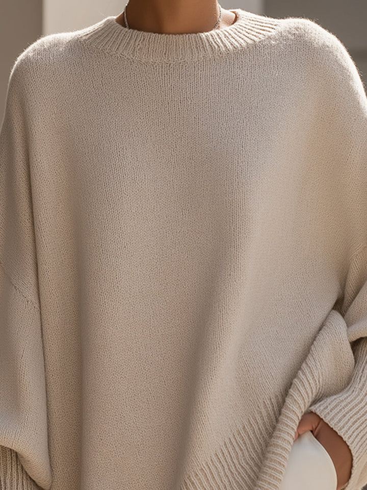 Stilvoller Damen Strickpullover mit Rundhals. Ein weiches und elegantes Kleidungsstück für Freizeit & Büro.