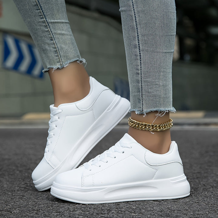 Federleichte weiße Damen-Komfortschuhe, orthopädische Sneaker für aktiven Lebensstil.