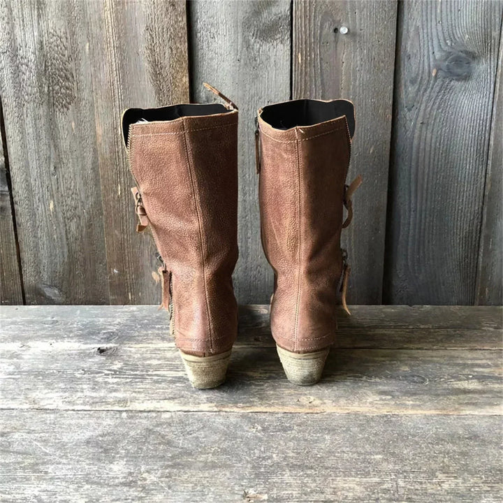 Stylische Khaki Damenstiefel mit Reißverschluss. Vielseitige und rutschfeste Komfort-Stiefel für jede Gelegenheit.