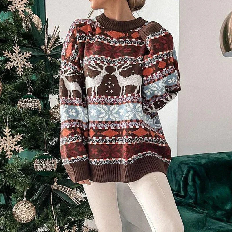 Kuscheliger Damen Weihnachtspullover mit Rentiermotiv. Perfekt als festliche Wintermode & Geschenkidee.