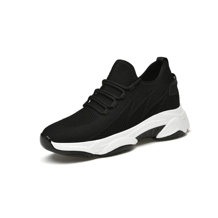 Weiße Herren Turnschuhe, dezenter Höhengewinn, ideal für Freizeit & stilvollen Auftritt.