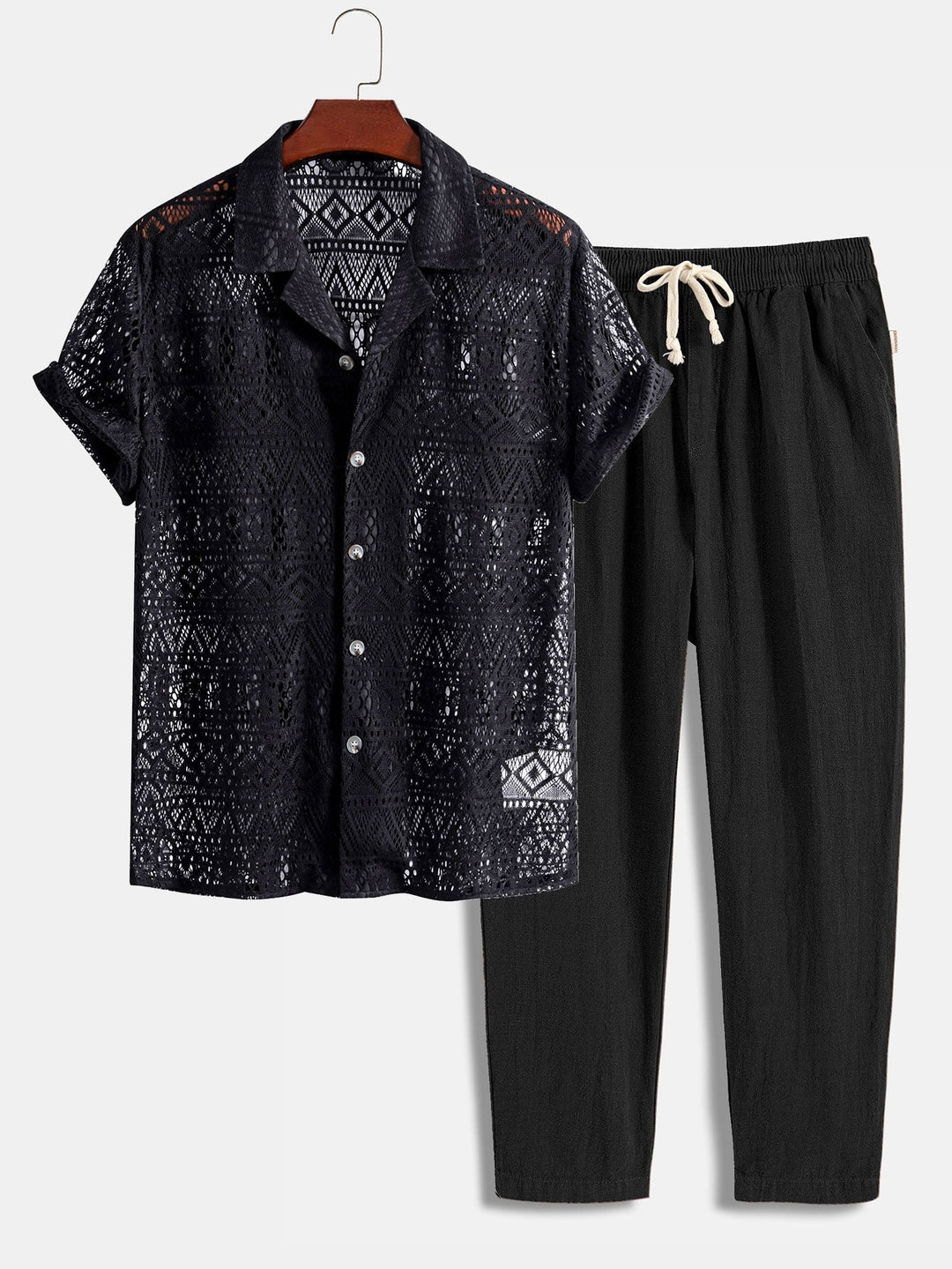 Casual Herren Anzug für den Sommer: Luftiges Hemd & lockere Hose in entspanntem Fit.