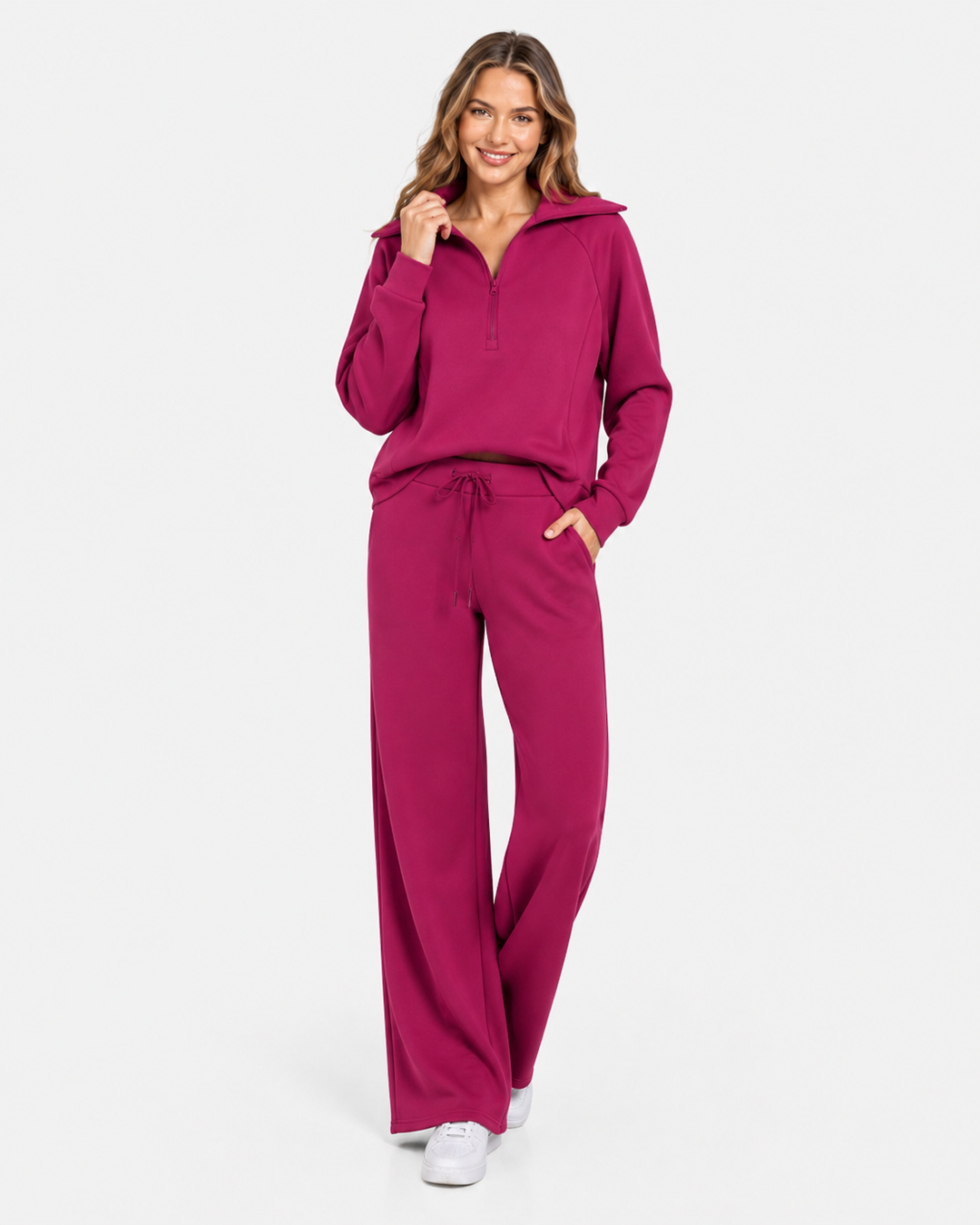 Damen Freizeitanzug: Locker sitzendes Sweatshirt und weite Hose mit elastischem Bund. Optimaler Komfort garantiert.