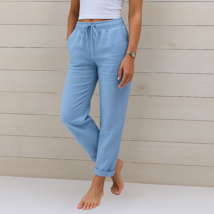 Gefaltete Damen Komfort Stretchhose, knitterarm & pflegeleicht, vielseitig einsetzbar für moderne Damenmode.