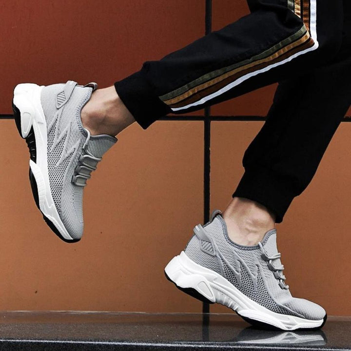 Stilvolle graue Herren Sneakers, höhenerhöhend, vielseitig für jede Jahreszeit kombinierbar.