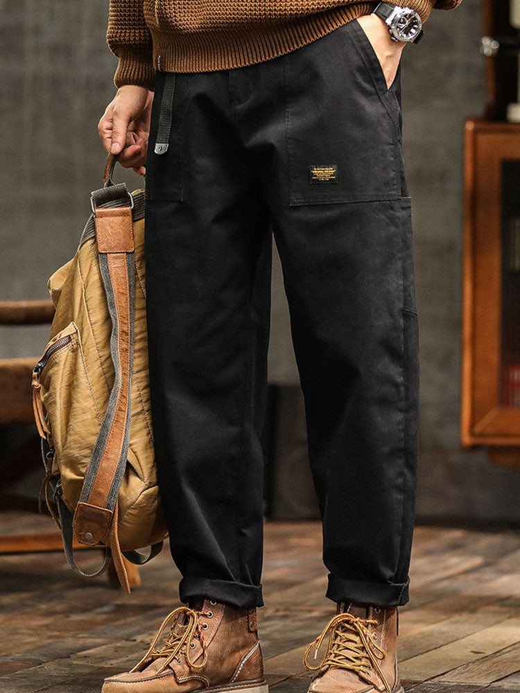 Herren Cargohose in Armeegrün, robust & stilvoll. Ideal als Outdoor- oder Freizeithose, sehr bequem.