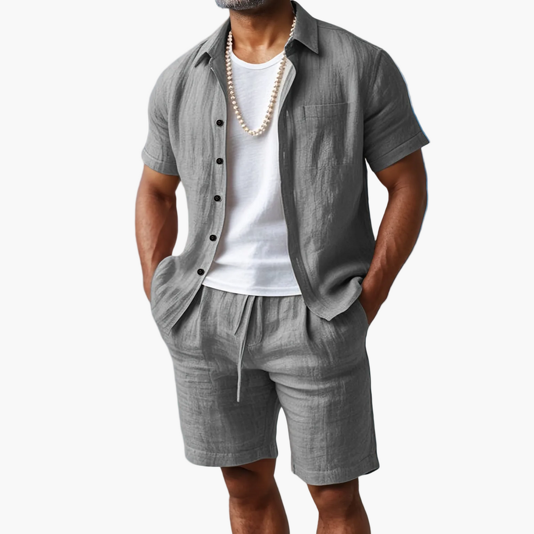 Bequemes Herren Set: Kurzarm Hemd & Shorts im lässigen Boho-Stil für den Strand.