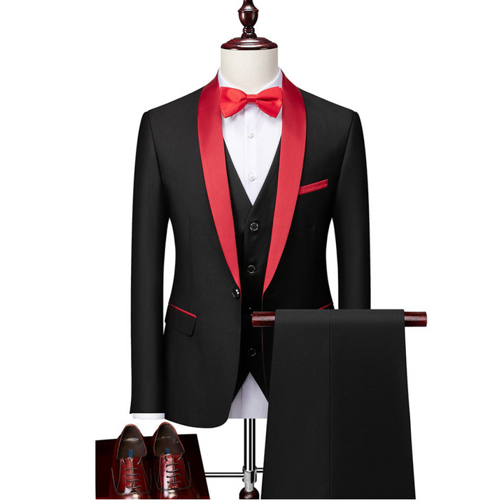 Exklusiver Herren Dreiteiler Business Anzug, elegante Herrenmode im Slim Fit Design für einen stilvollen Auftritt.