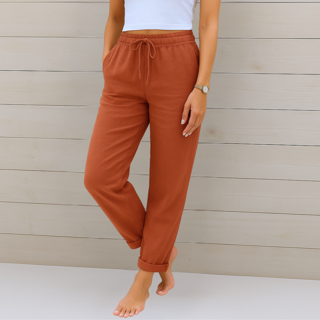 Damen Stretchhose mit hohem Tragekomfort & Bewegungsfreiheit dank elastischem Stoff und entspanntem Schnitt.