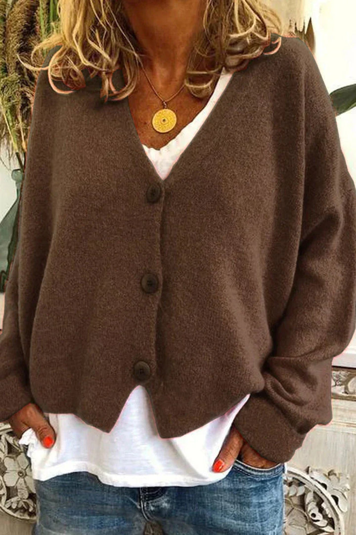 Lässige Damen Cardigan V-Ausschnitt. Elegante Strickweste für vielseitige Frühlings- & Herbstlooks.