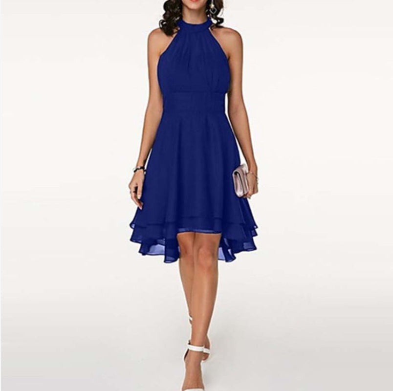 Modisches Vintello Sommerkleid. Elegantes Neckholder-Damenkleid mit Stufenrock, perfekt für festliche Anlässe.
