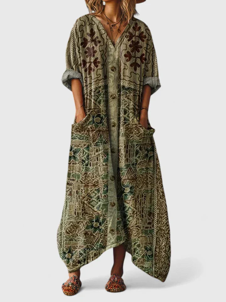 Hippie-inspiriertes Freizeit Maxikleid für Damen. Gemustert, mit V-Ausschnitt, entspannt & elegant.