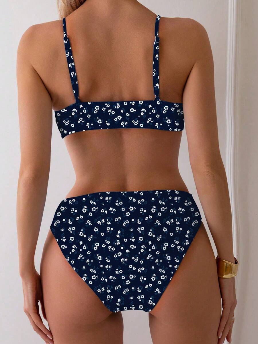 Trendiger Damen Bikini Zweiteiler mit floralem Muster, High Waist. Elastisch & bügellos für den Pool.