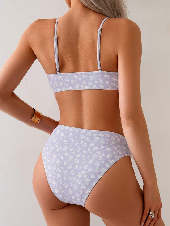 Floraler High Waist Damen Bikini Zweiteiler, bügellos. Elastische Bademode für Strand und Sommer.
