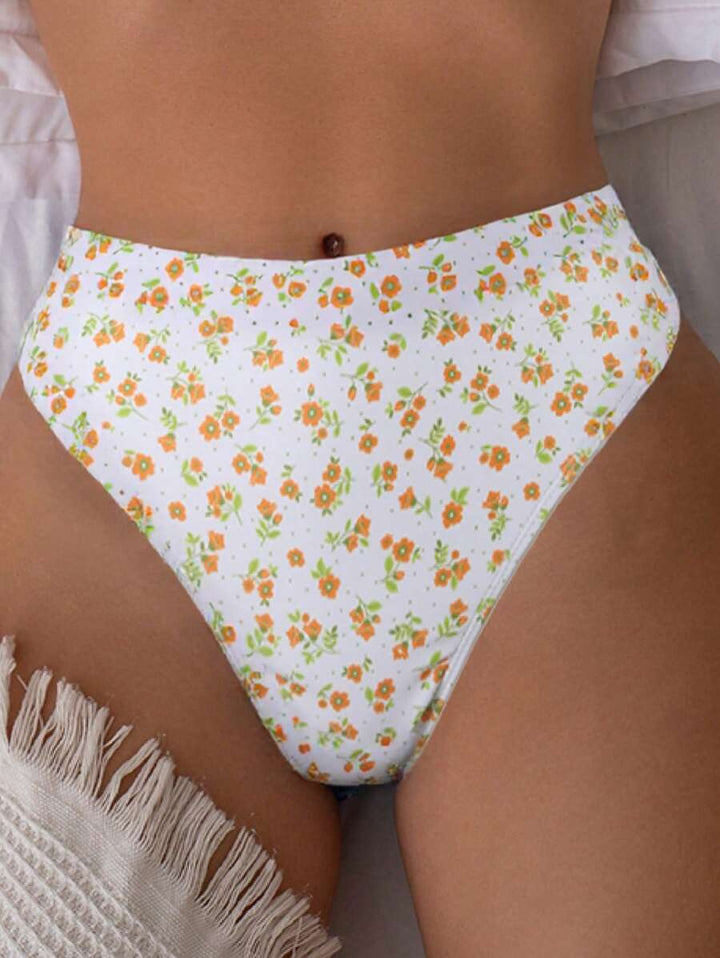 Bügelloser floraler Damen Bikini Zweiteiler, High Waist. Elastische Bademode für Sommer & Urlaub.