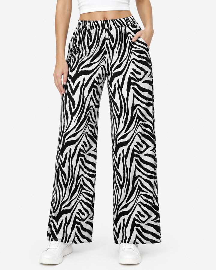 Damen Plus-Size Hose mit Zebramuster für Frühling/Sommer, bequem und modisch. Perfekt für Freizeit.