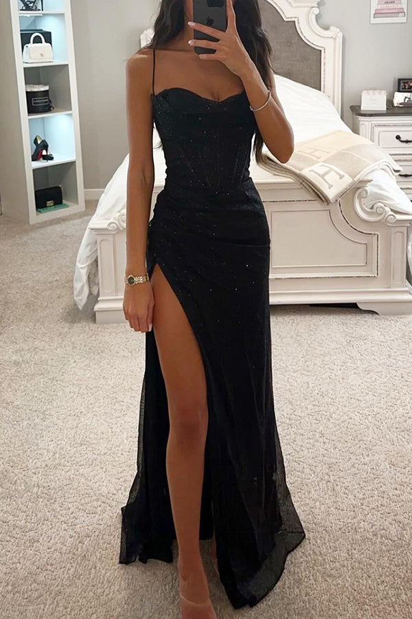 Figurbetontes Damen Abendkleid mit Korsett und raffinierter Drapierung. Ideal als Partykleid oder für Sommerabende.