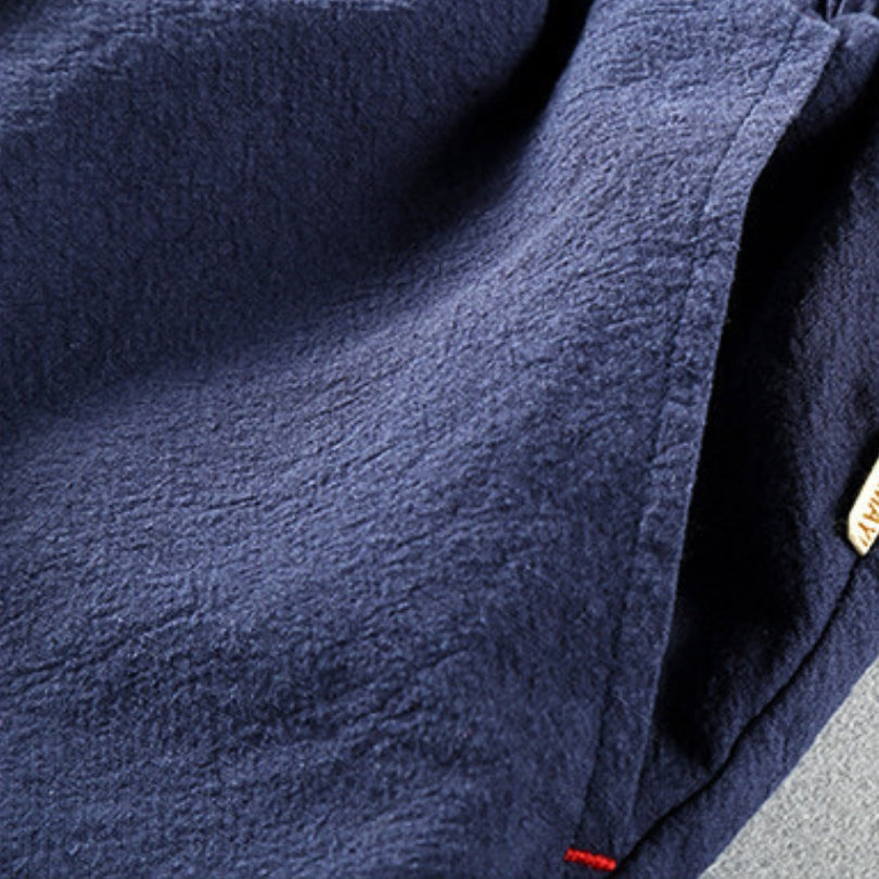 Trendige Herren Jogger Hose im japanischen Outdoor-Stil, ideal als komfortable Streetwear-Hose.