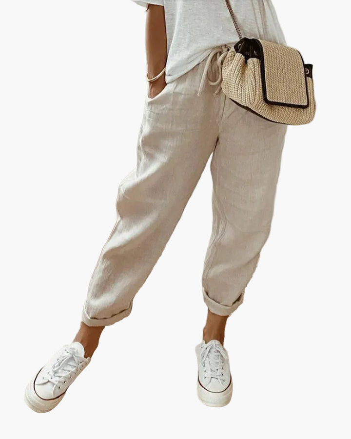 Bequeme Damen Casual-Hose in lockerer Passform, ideal für entspannte Alltagsmode und vielseitige Freizeit-Looks.
