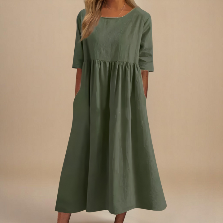 Bequemes Relaxed Fit Damenkleid, perfekt als Freizeitkleid oder stilvolles Alltagskleid.