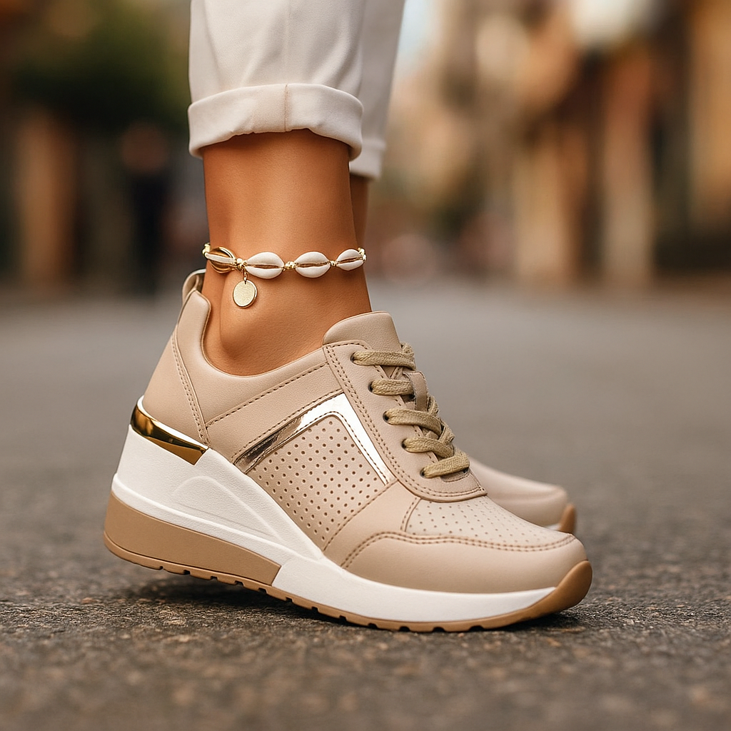 Detailaufnahme atmungsaktiver Stoff der Damen Sneakers. Leichte Schnürschuhe mit bequemer Passform.
