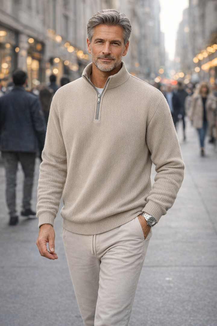 Bequemer Herren Pullover, Langarm, mit Stehkragen und praktischem Reißverschluss.