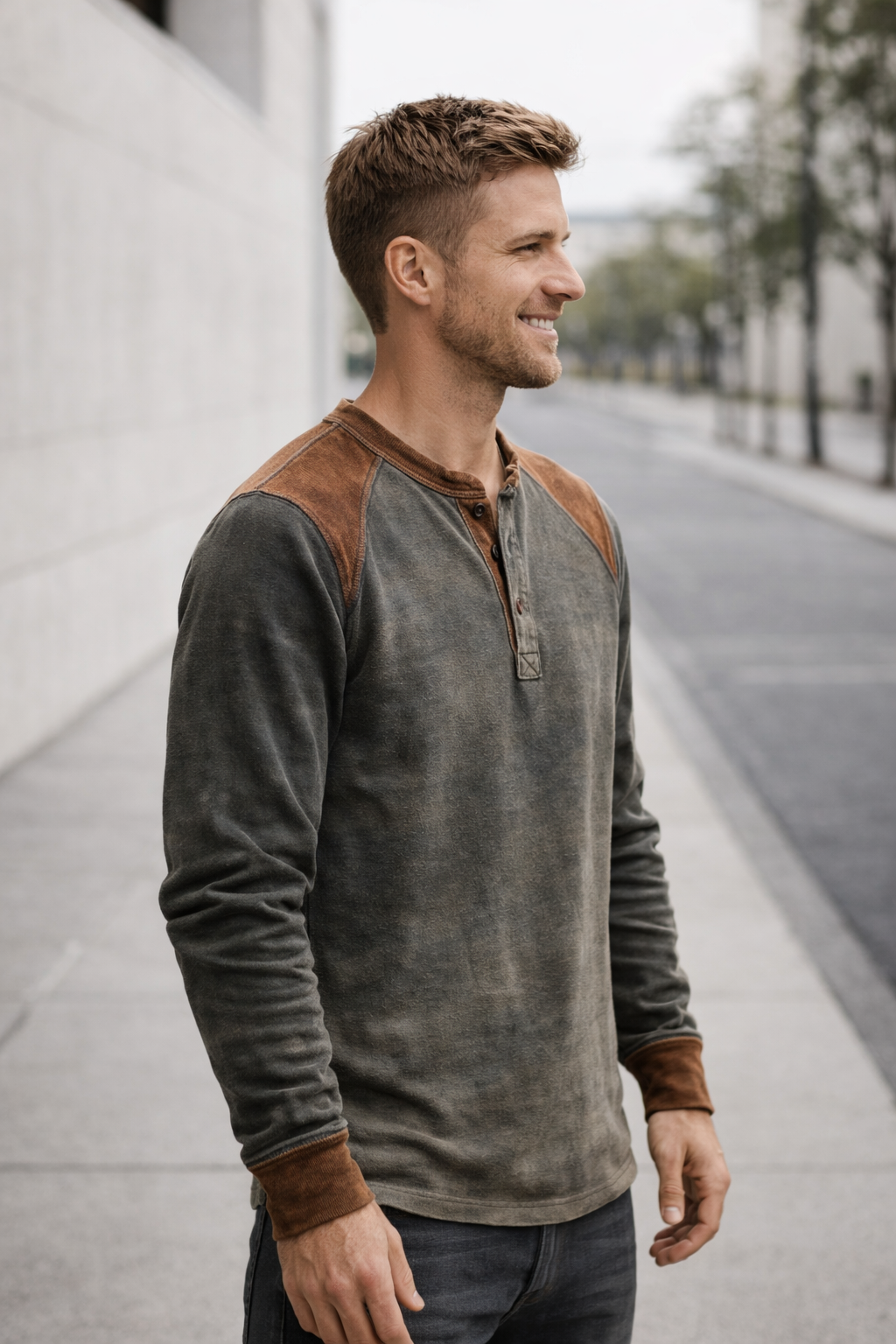 Weiches Herren Langarmshirt mit hohem Tragekomfort; ein vielseitiges Basic Oberteil für Herrenmode.