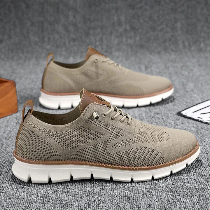 Hochwertige Urban Herrenschuhe, orthopädisch, langlebig und atmungsaktiv für Komfort.