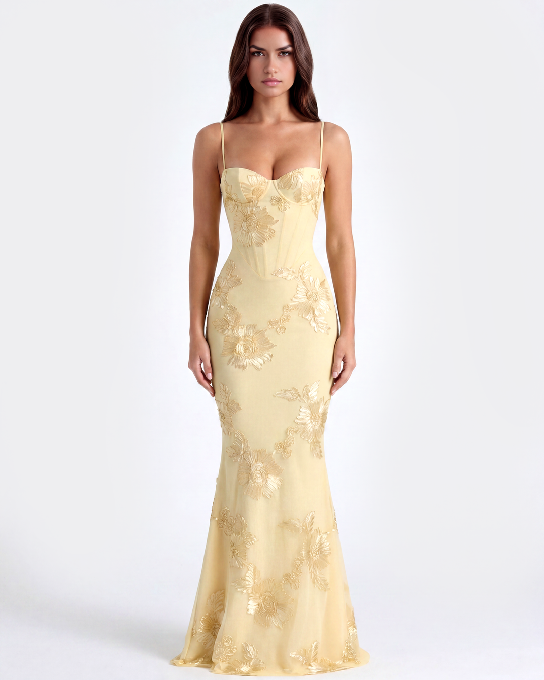 Elegantes, festliches Maxikleid für Damen in Butter Gelb mit Blumen, ideal für Hochzeitsgäste.