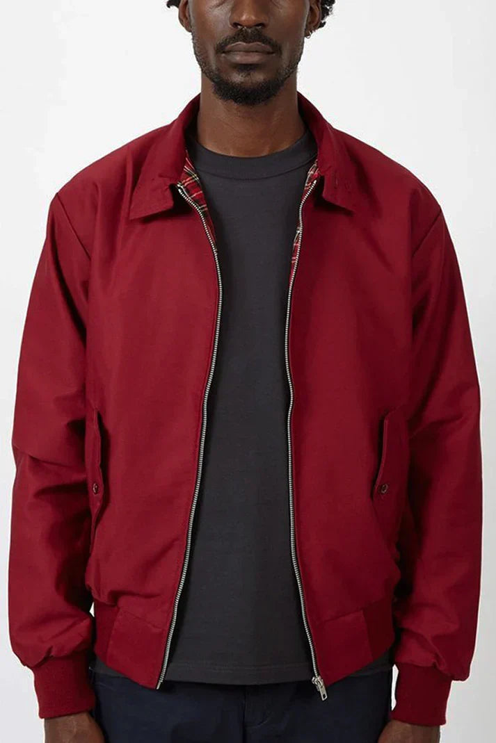 Robuste Herrenjacke im Harrington-Stil, mit Reißverschluss & Stehkragen, perfekte Herbstmode für den modernen Mann.