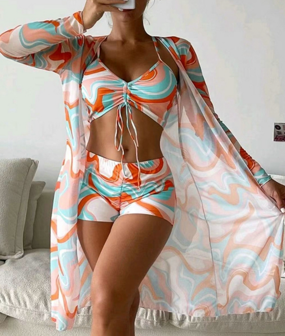 Modisches Damen Bikini Set (dreiteilig) in leuchtenden Farben, perfekt für Strand, Pool & Urlaub im Sommer.
