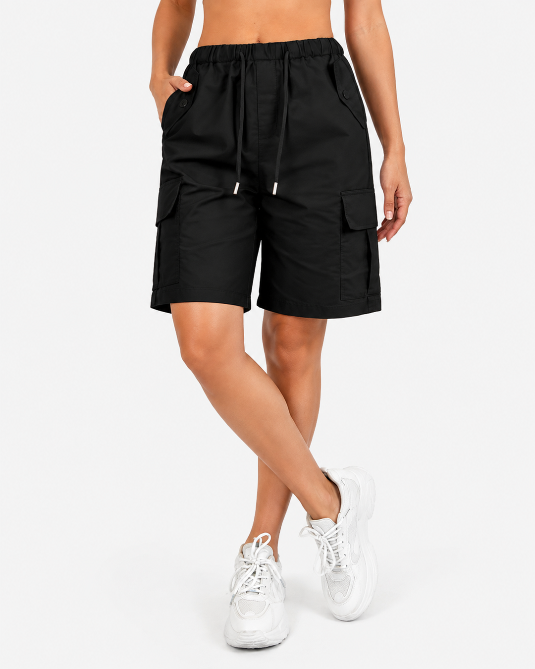 Bequeme Damen Bermudashorts im Cargo-Stil, perfekt für warme Tage und entspannte Freizeitaktivitäten.
