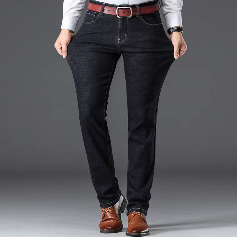 Bequeme blaue Stretch Jeans für Herren. Klassischer Schnitt, robustes Denim. Hoher Komfort & gerade Passform.