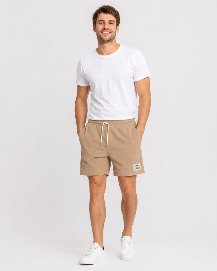 Moderne Herren Sommer Shorts, kurze Hose mit Kordelzug und Taschen.