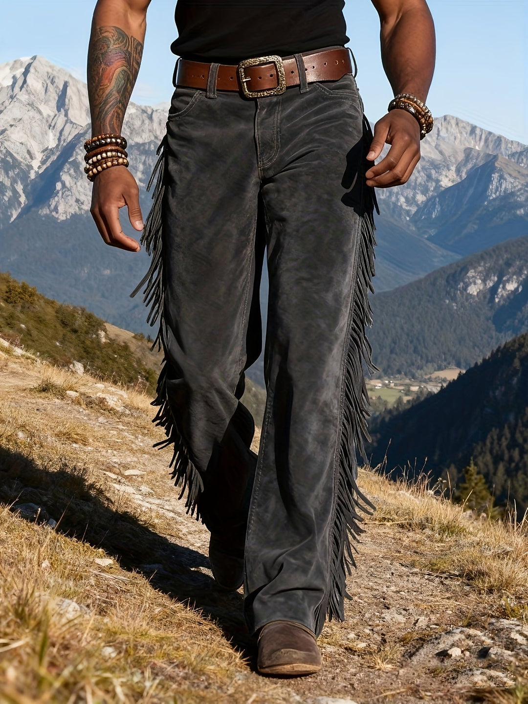 Herren Wildlederoptik Freizeithose mit Western-Fransen und lockerer, bequemer Passform.