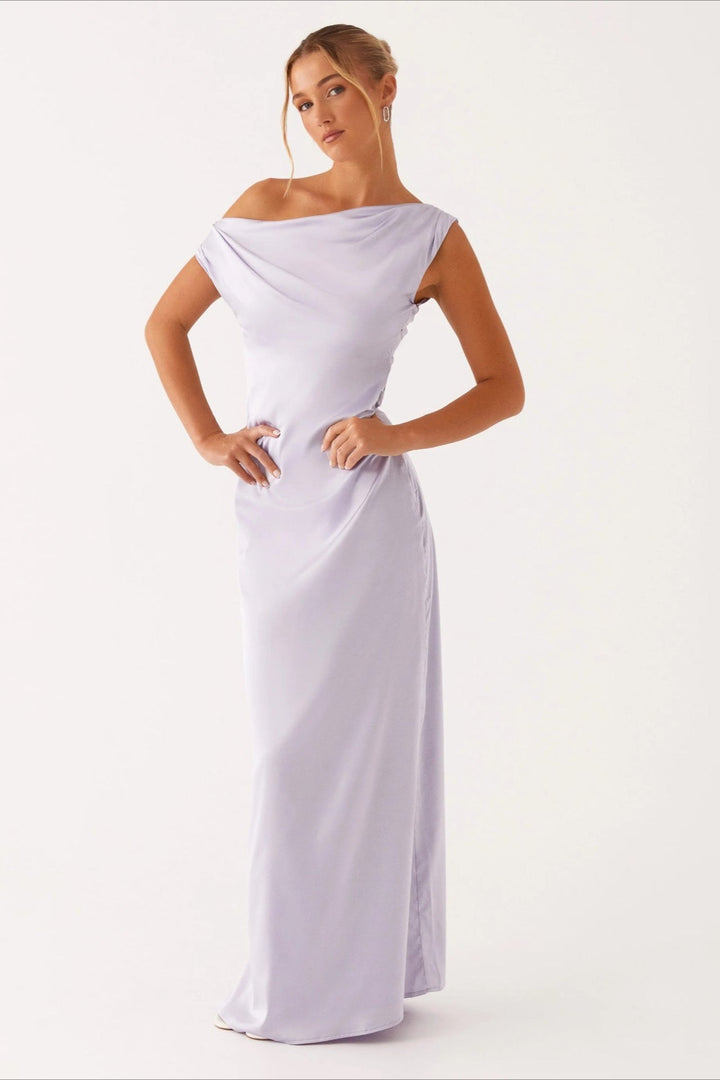 Asymmetrisches Sommerkleid Damen, Maxikleid elegant drapiert, perfekt für schicke Anlässe.