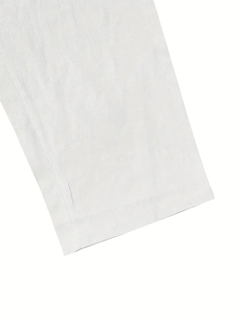 Stilvolle Herren Sommerhose in Blau, atmungsaktiv & leicht. Ideal für warme Tage.