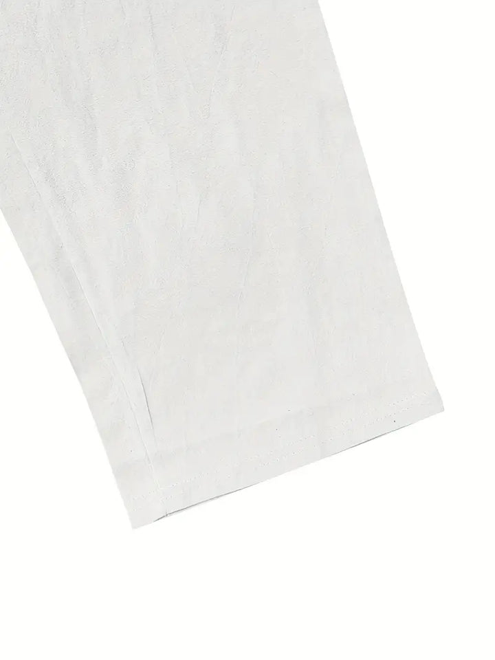 Stilvolle Herren Sommerhose in Blau, atmungsaktiv & leicht. Ideal für warme Tage.