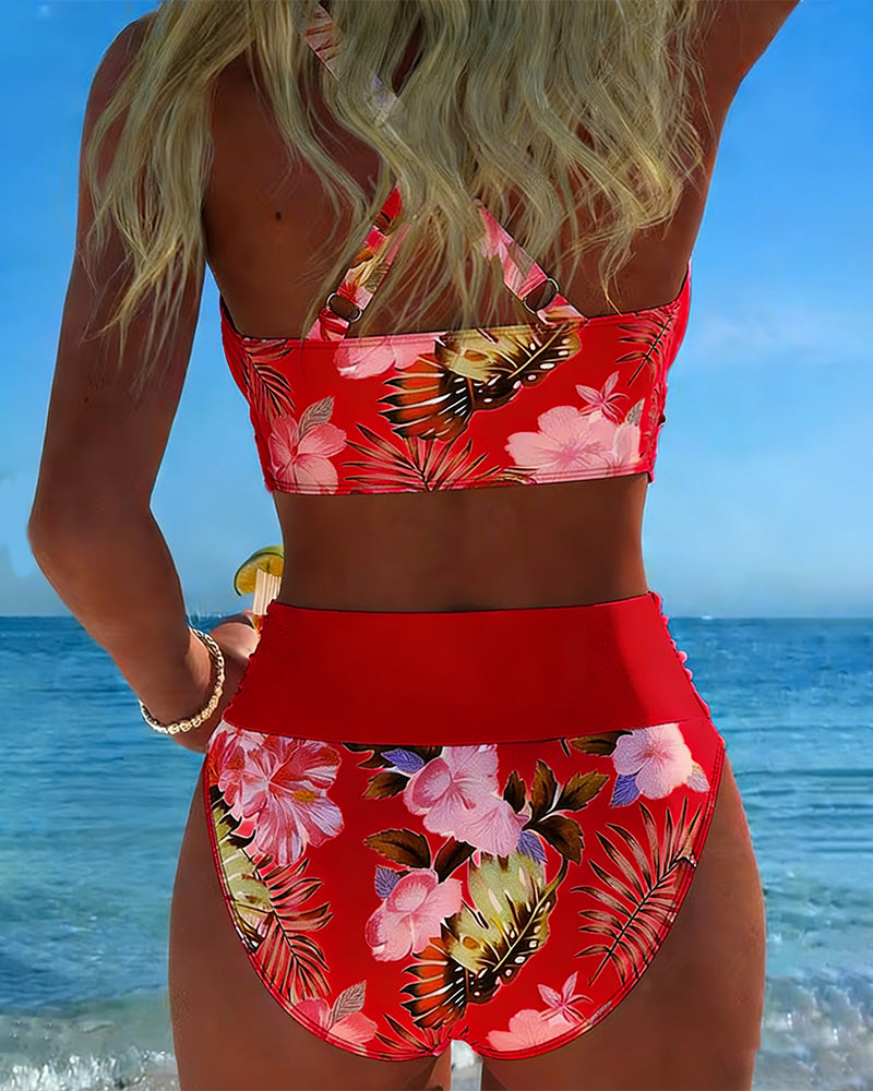 Details des floralen Kontrastmusters am Bund des Damen Bikini Sets, elegant und einzigartig.