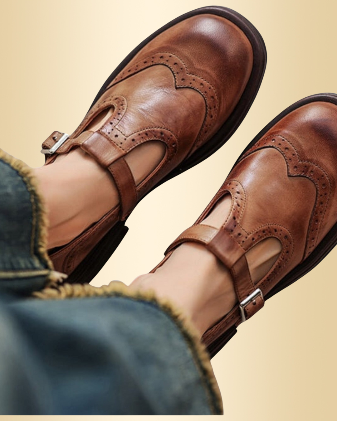 Braune Damen Komfortschuhe mit Riemenverschluss, elegant und rutschfest für bequemen Freizeitlook.