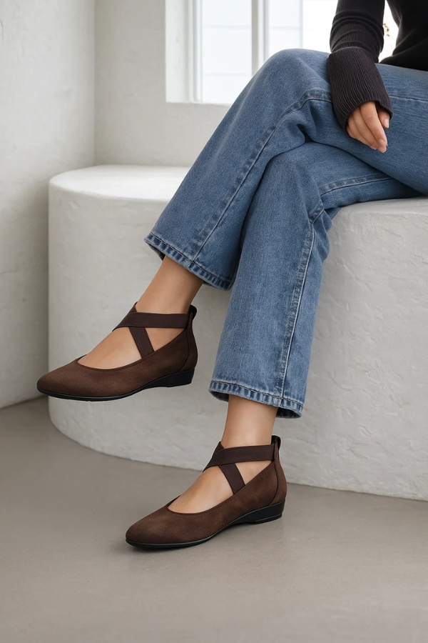 Braune Keilabsatzschuhe Damen: Eleganz trifft Komfort. Ideal für Business & Freizeit. Stilvolle Damenschuhe mit Keil.