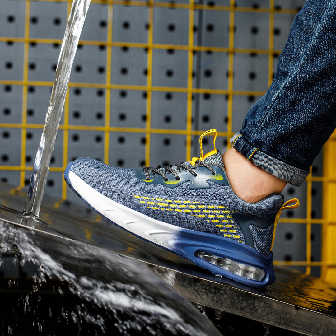 Ultraleichte, sportliche Herren Sicherheitsschuhe in Blau mit Zehenschutz, perfekt für Arbeit und Komfort.