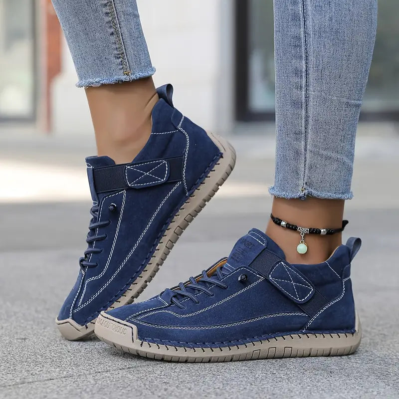 Orthopädische Laufsohle des Damen Walking Sneakers, bietet optimalen Komfort & Halt für gesunde Füße.