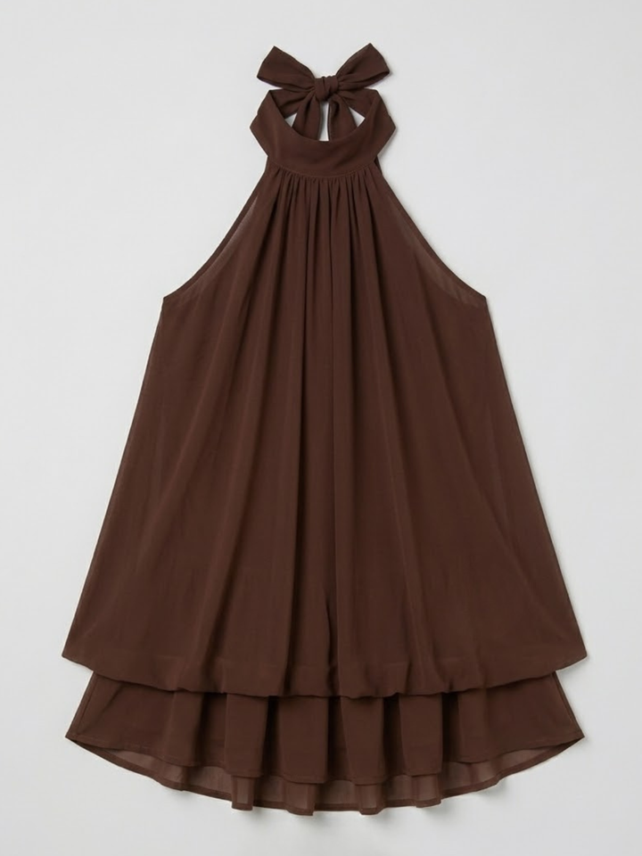 Modernes Damen Partykleid: Mini-Kleid mit Neckholder und eleganten Spitzenakzenten für Events.