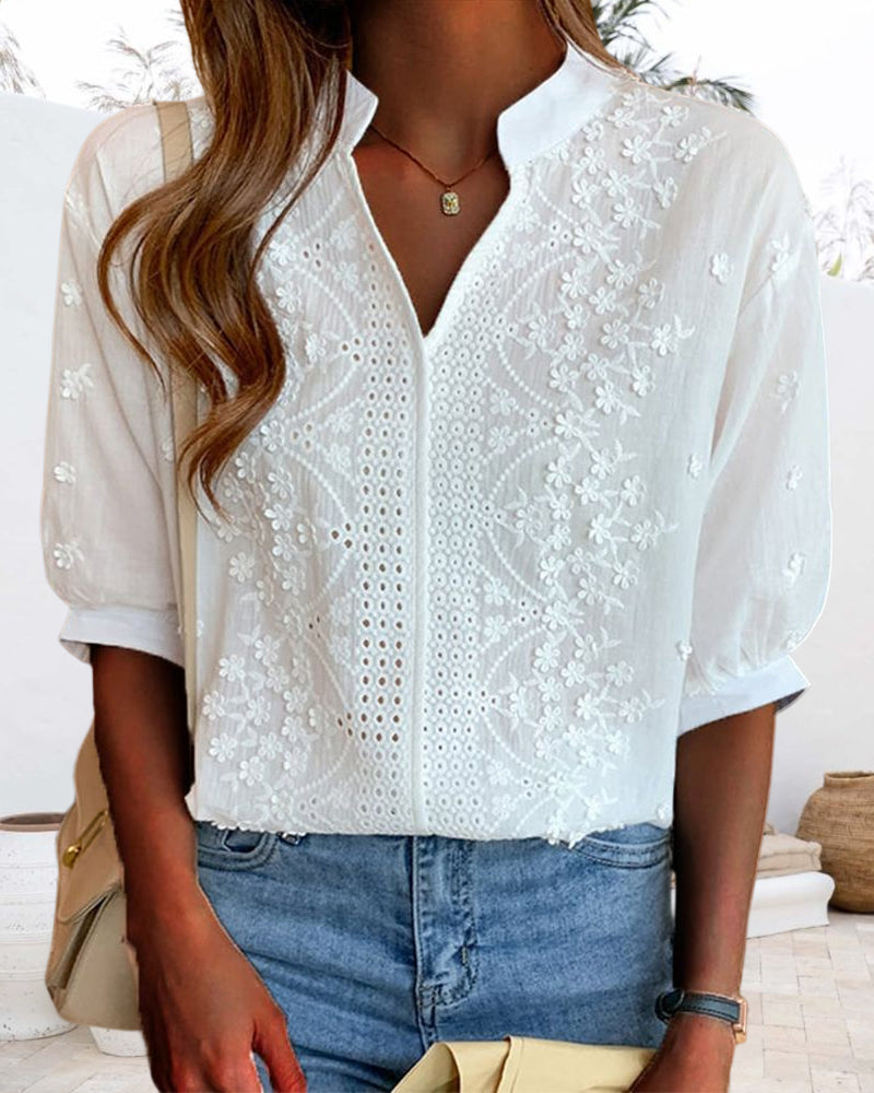 Modische Damenbluse mit Puffärmeln, elegant & schmeichelhaft für festliche Anlässe und besondere Events.