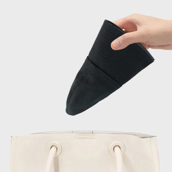 Atmungsaktiver UV-Schutz-Sonnenhut für Damen in Schwarz, perfekt für Strand & Reise.