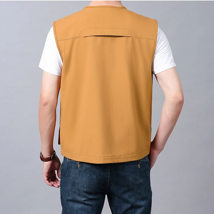 Moderne Herren Multifunktionsweste, beige, strapazierfähig für alle Outdoor-Abenteuer.