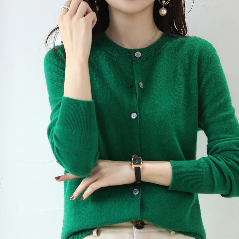 Hochwertiger Damen Strickcardigan mit feiner Knopfleiste, weich und angenehm zu tragen.