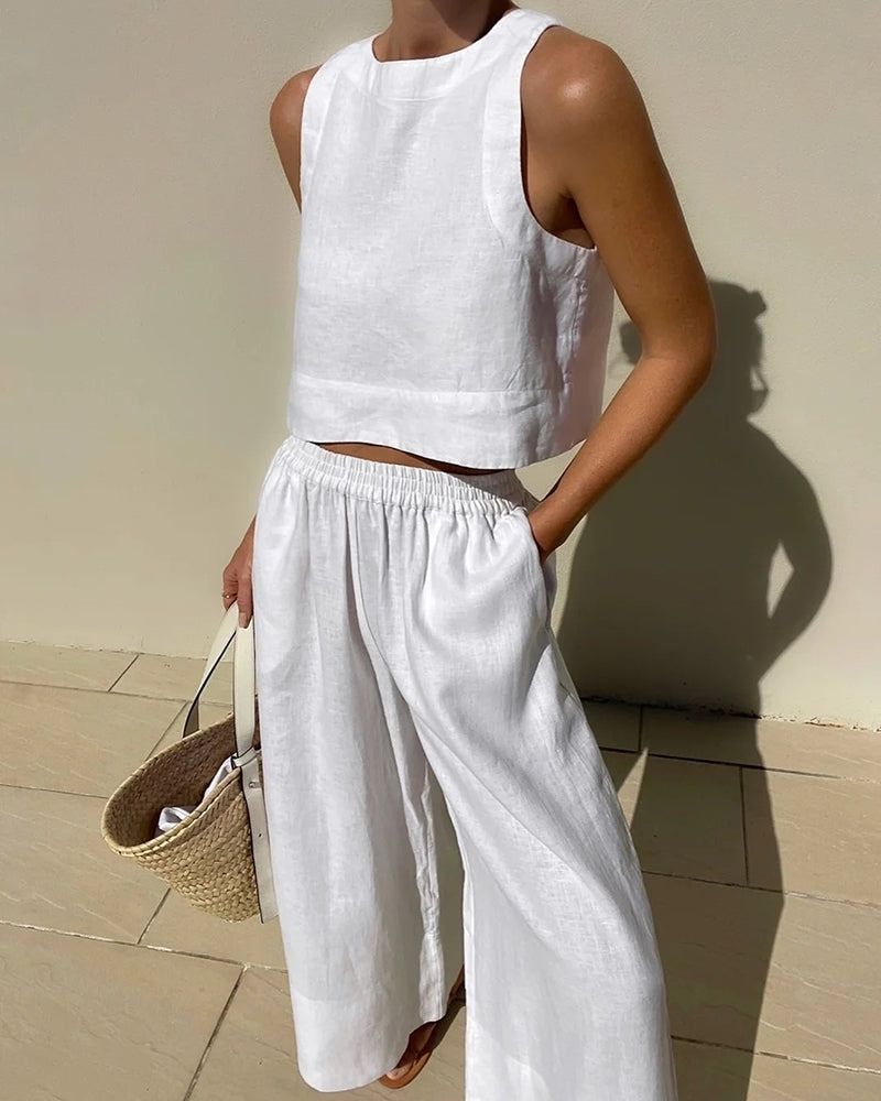 Elegantes Damen Set, Zweiteiler, mit ärmellosem Oberteil und bequemer Hose für stilvollen Komfort im Alltag.