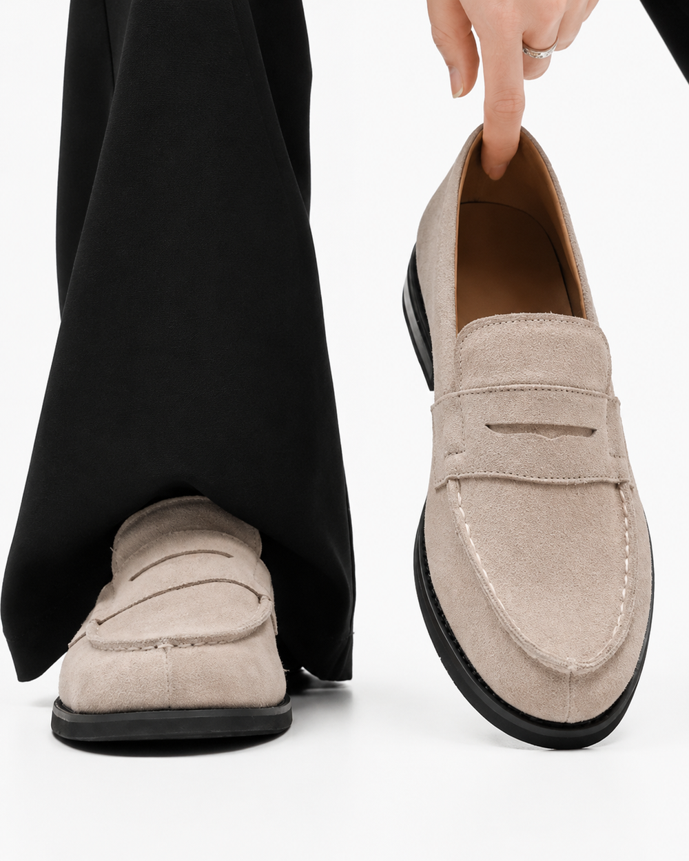 Herren Slipper: Leichte Casual Freizeitschuhe, perfekt für Sommer, Reise & Business Casual.
